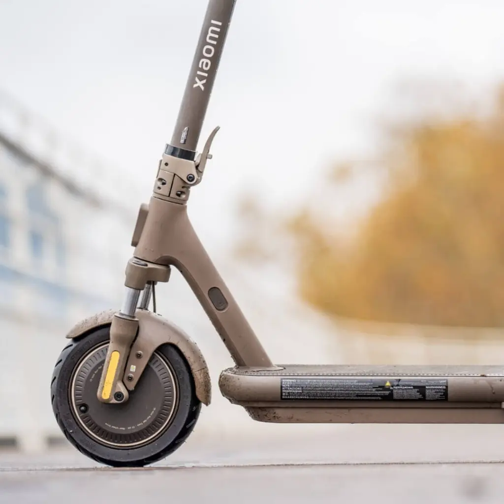 xiaomi-elektrikli-scooter-4-pro-max-4-s.webp