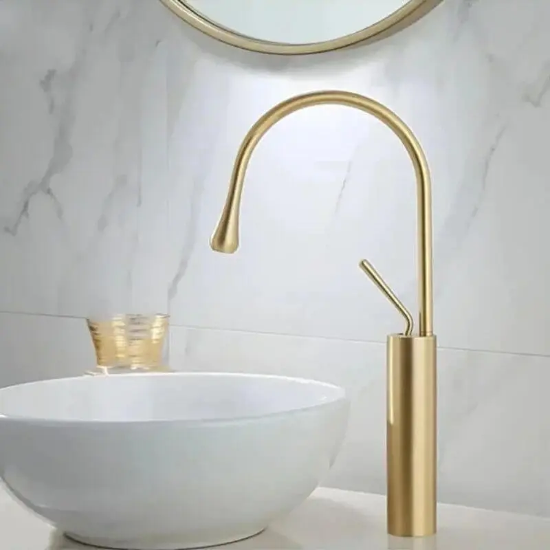 Altın Banyo Musluğu